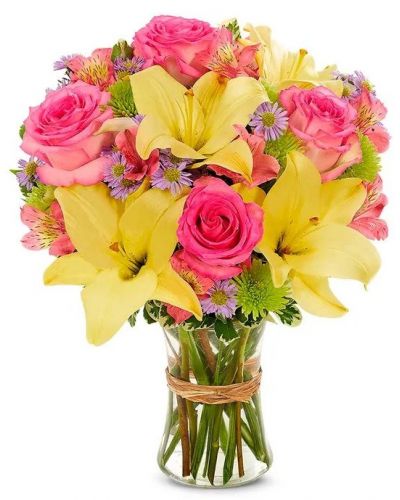 <hr />
<hr />
<strong>Celebrate them with this vibrant mix of colorful flowers, guaranteed to make anyone smile with delight as you wish them happy birthday.</strong>